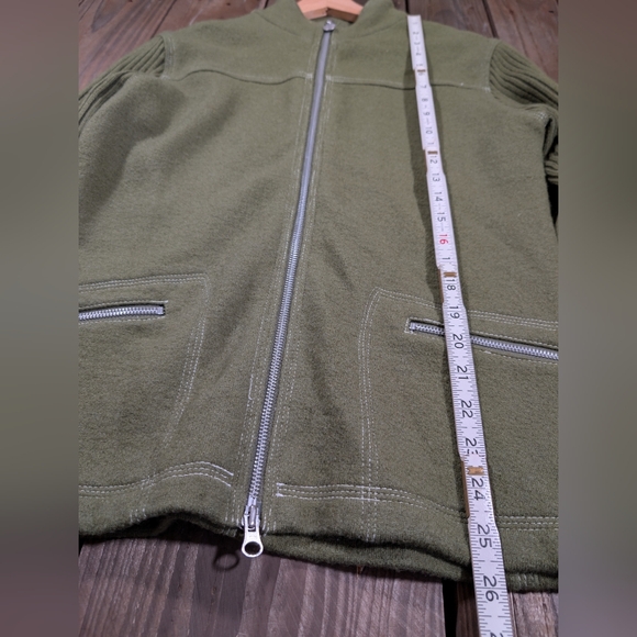 Neve Women's Green Wool Zip-Up Sweater L - Picture 3 of 10